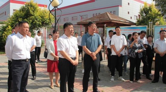 稀土高新區(qū)工會大力推動“ 五三三”工作機制，全面提升廠務(wù)公開民主管理工作提質(zhì)增效
